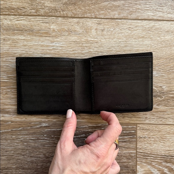 Coach Men's Black Leather Wallet - Picture 4 of 7